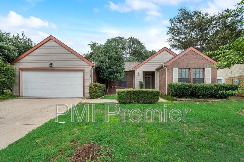 111 Mint Ln - Photo 2 of 31