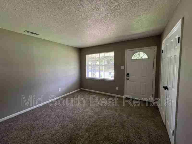 4017 Westmont Rd - Photo 2 of 8