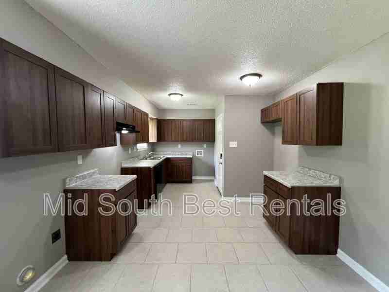 4017 Westmont Rd - Photo 3 of 8