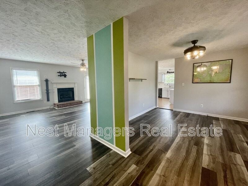 5723 Kingstree Dr - Photo 5 of 27