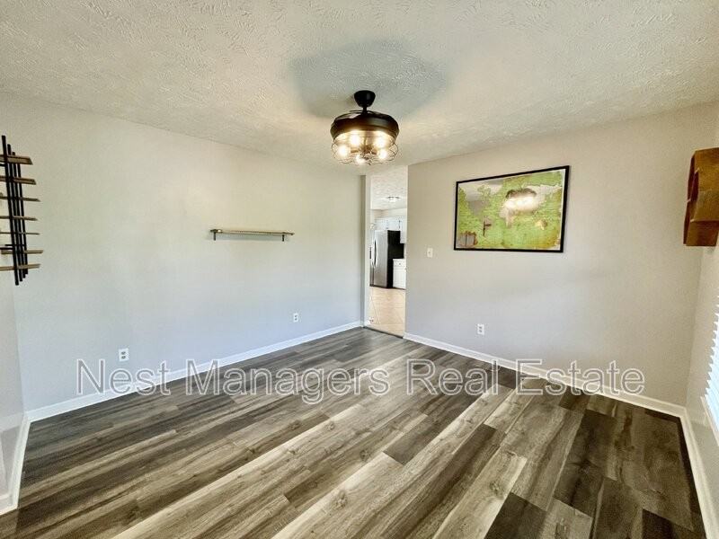 5723 Kingstree Dr - Photo 7 of 27