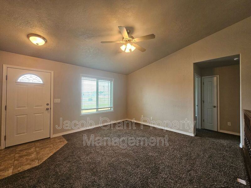 3030 Golden Rod Dr - Photo 2 of 12