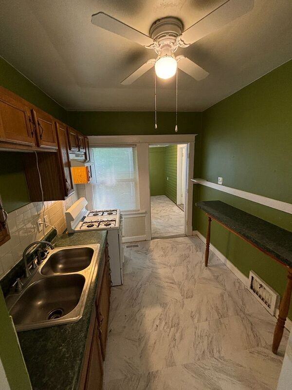 5422 Vera Ave - Photo 3 of 22