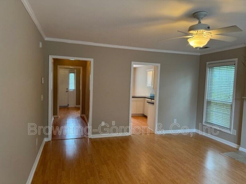 8579 Sawyer Brown Rd - Photo 3 of 20