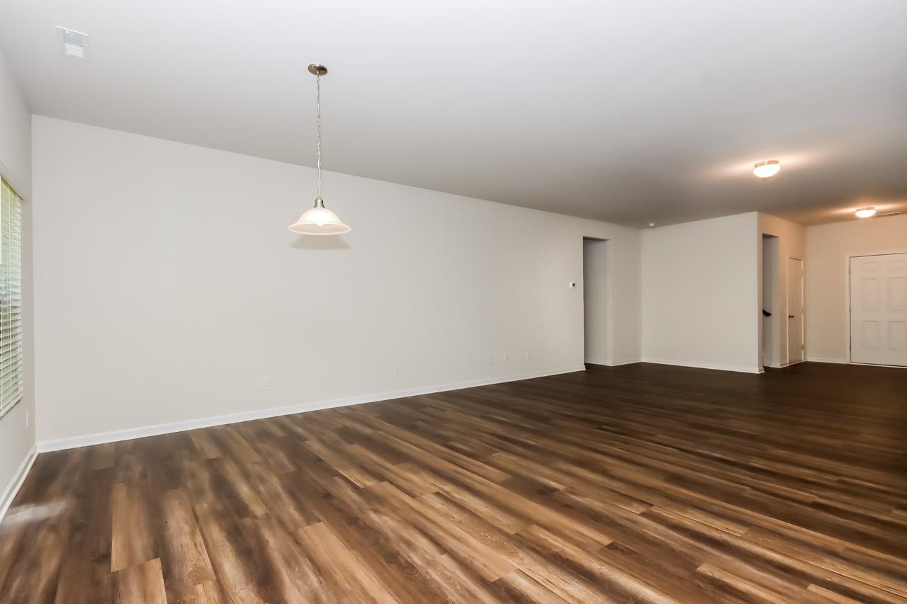 184 Bowman Rd - Photo 3 of 16