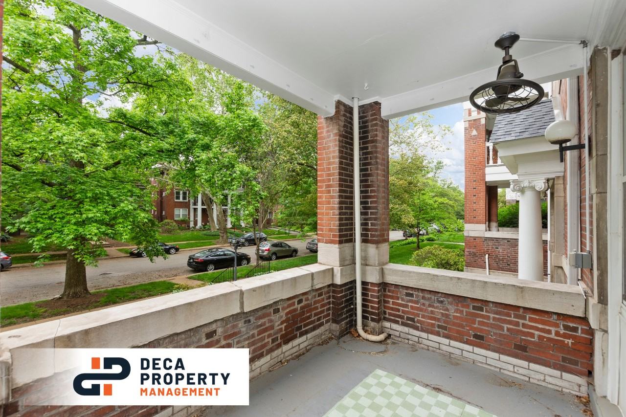5553 Waterman Blvd #1E - Photo 2 of 20