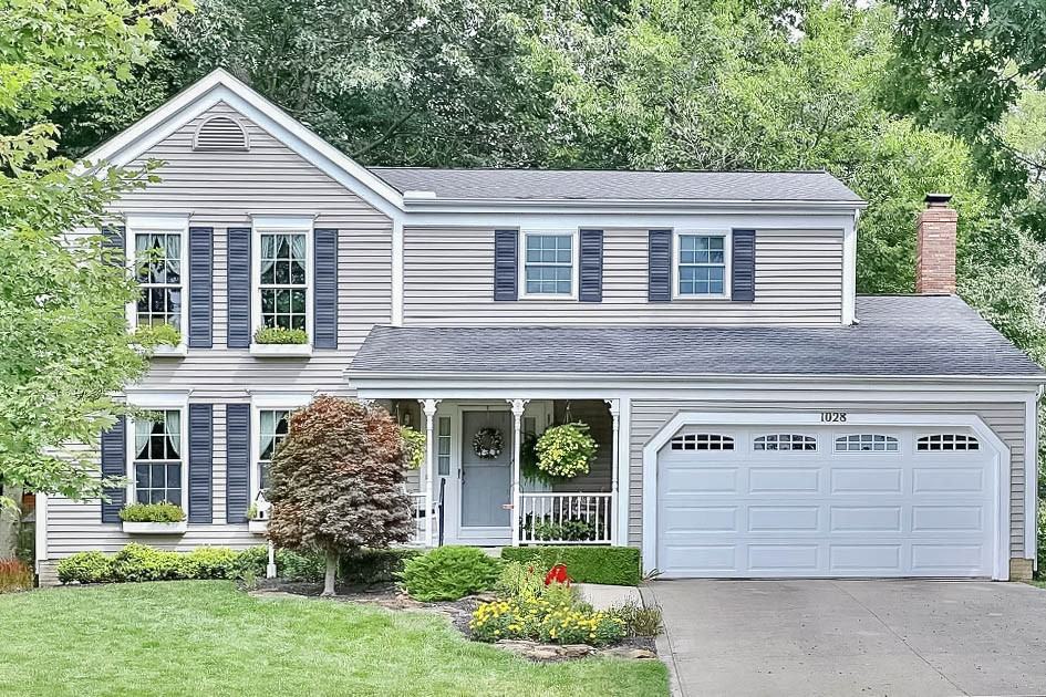 1028 Oakshade Dr - Photo 2 of 17