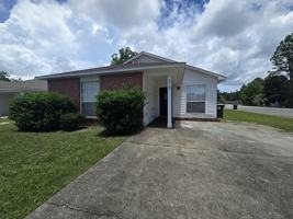 featured image of 8900 Forest Oak Dr