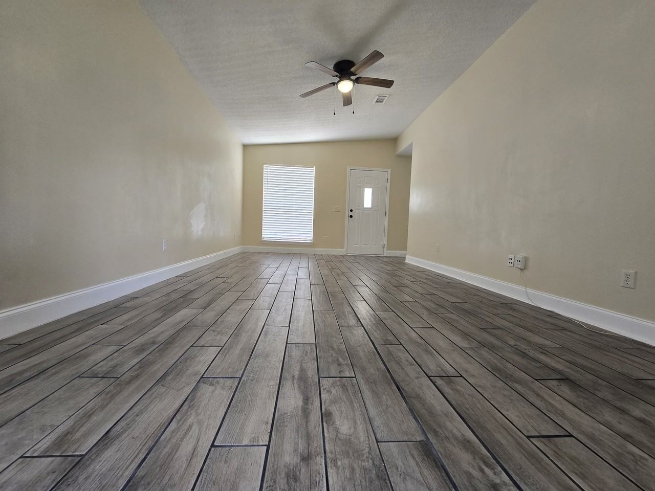 8900 Forest Oak Dr - Photo 5 of 23