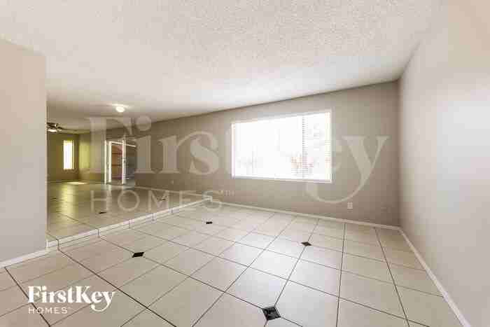 4201 W Eva St - Photo 2 of 16