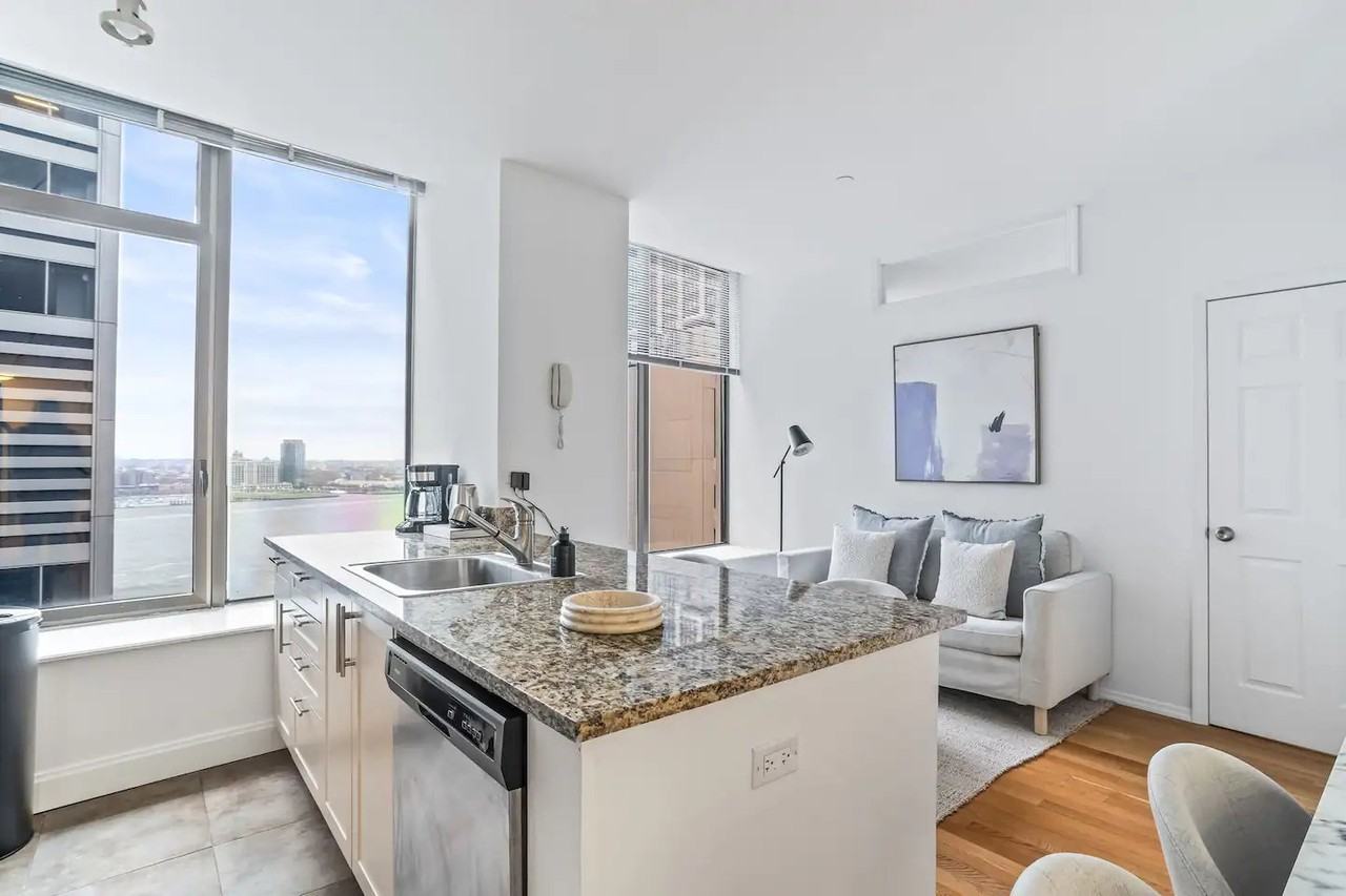 Hanover Sq #10E - Photo 5 of 14