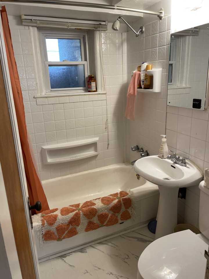 24 Champlain Avenue - Photo 5 of 11