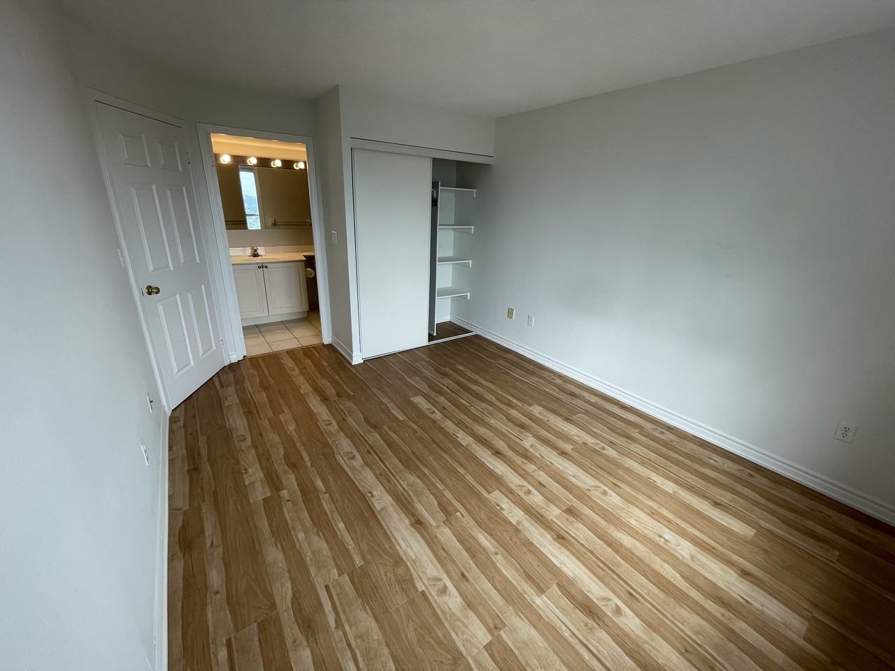 1 Pemberton Ave - Photo 4 of 18