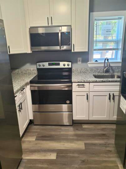 1607 Division Street - Photo 2 of 8