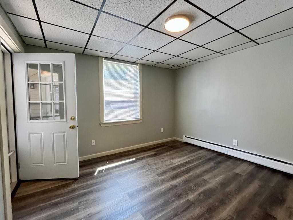 132 Northern Ave Apt 8 - Photo 2 of 8