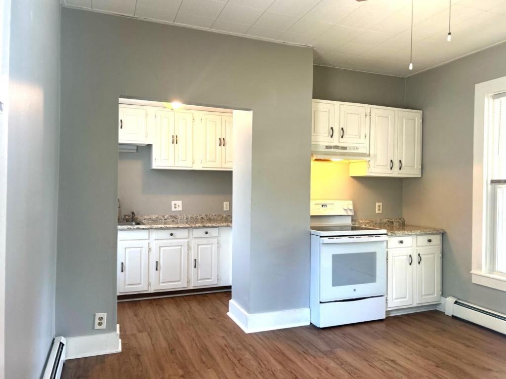 82 N Kelsey St - Photo 2 of 16