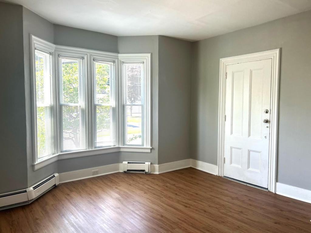 82 N Kelsey St - Photo 4 of 16