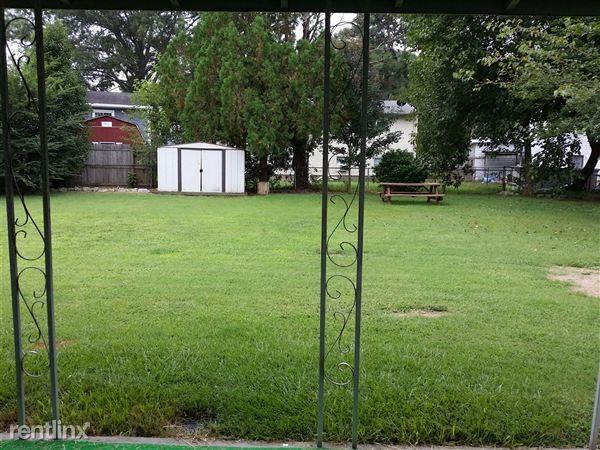 1313 Gabriel Dr - Photo 3 of 9