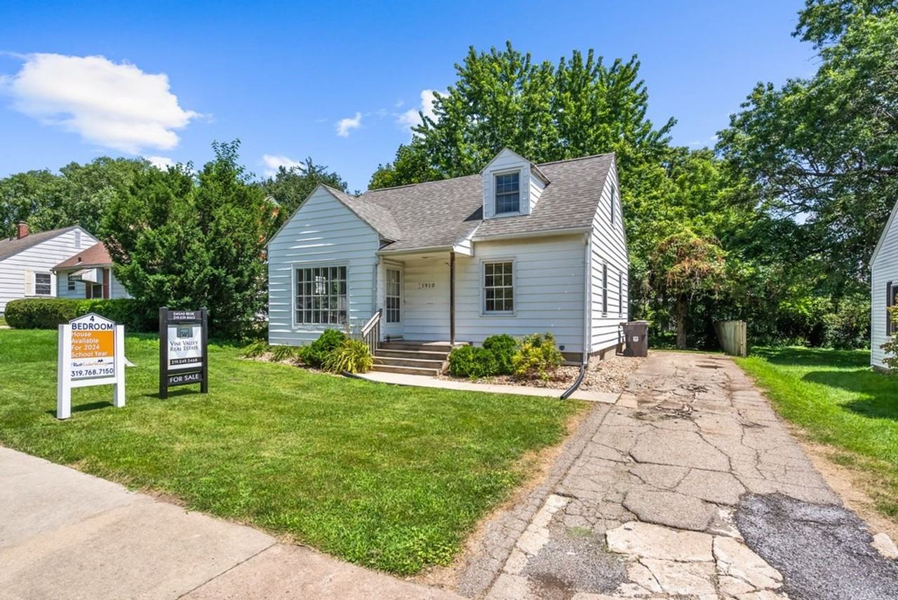 1910 Iowa St - Photo 2 of 23