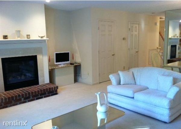 5440 Winters Way - Photo 2 of 7