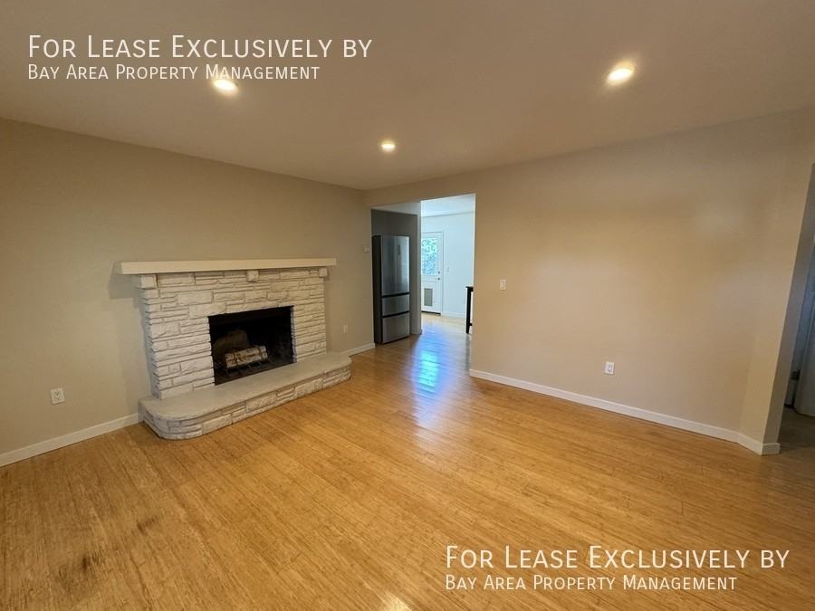 956 Roble Ave - Photo 2 of 18