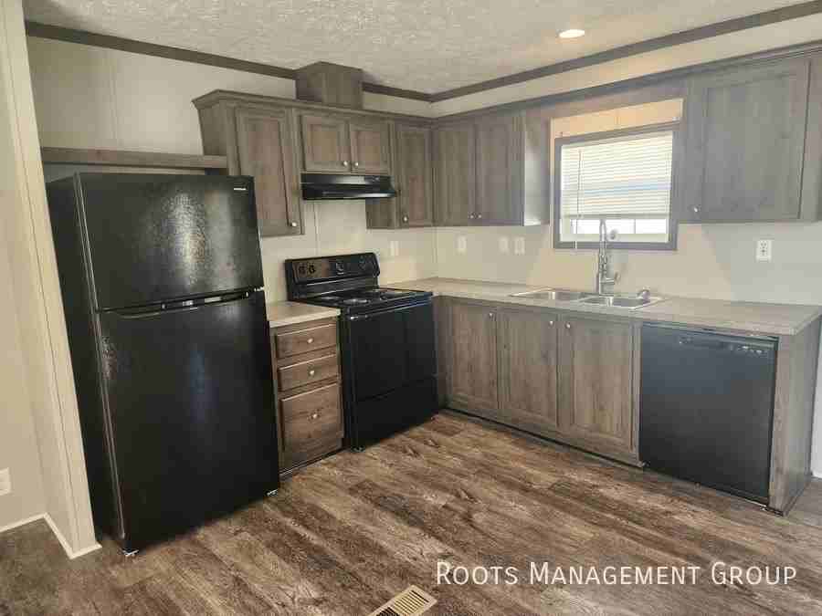 209 E Lionfish Ct #85 - Photo 2 of 4