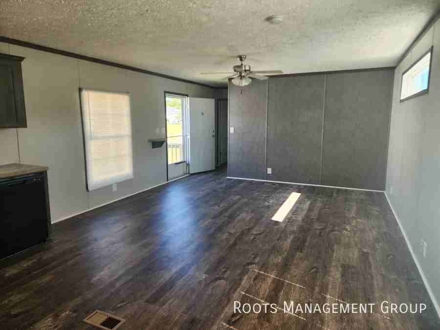 209 E Lionfish Ct #85 - Photo 3 of 4