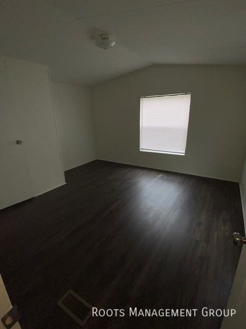 106 Northfork Dr #106N - Photo 3 of 9