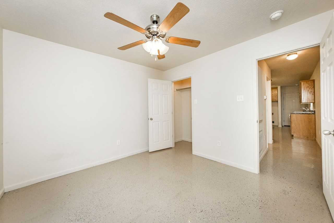 131 Cardinal Ln - Photo 7 of 11