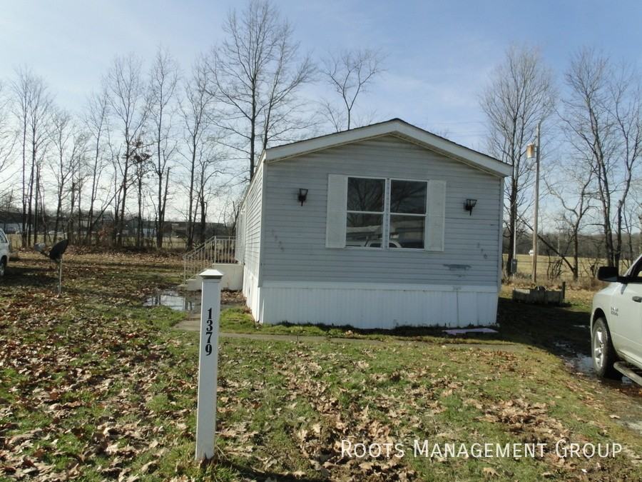 1379 Steeple Chase Dr #1379S - Photo 2 of 8