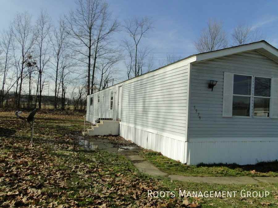 1379 Steeple Chase Dr #1379S - Photo 3 of 8