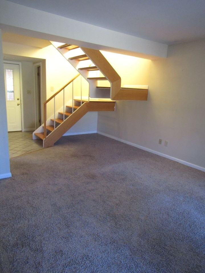 1989 W 5th Ave - Photo 6 of 16