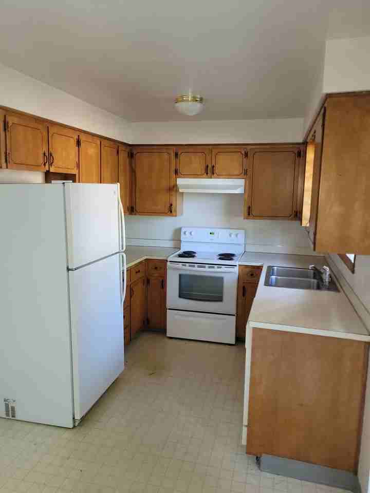 1269 Chemeketa St Ne - Photo 3 of 16