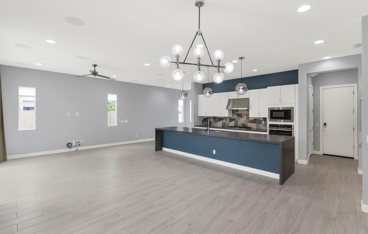 6940 E Lyra Dr - Photo 3 of 22