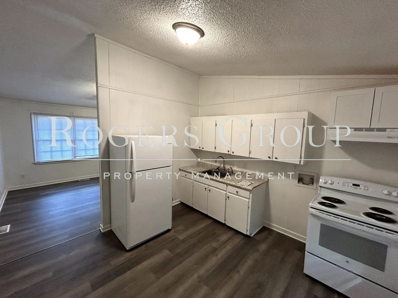 #450 - 240-242 Crozier St Duplex - Photo 3 of 6