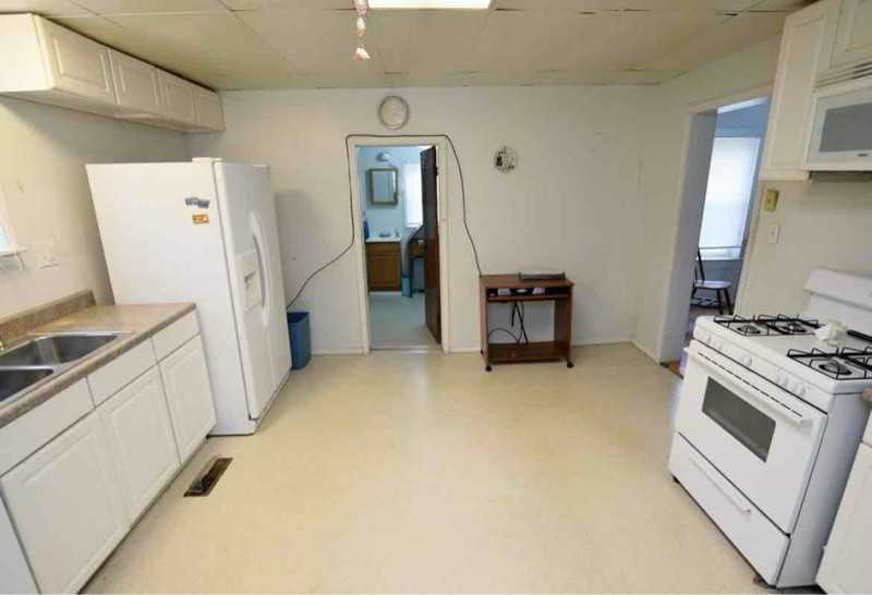 424 W Chickasaw St - Photo 2 of 10