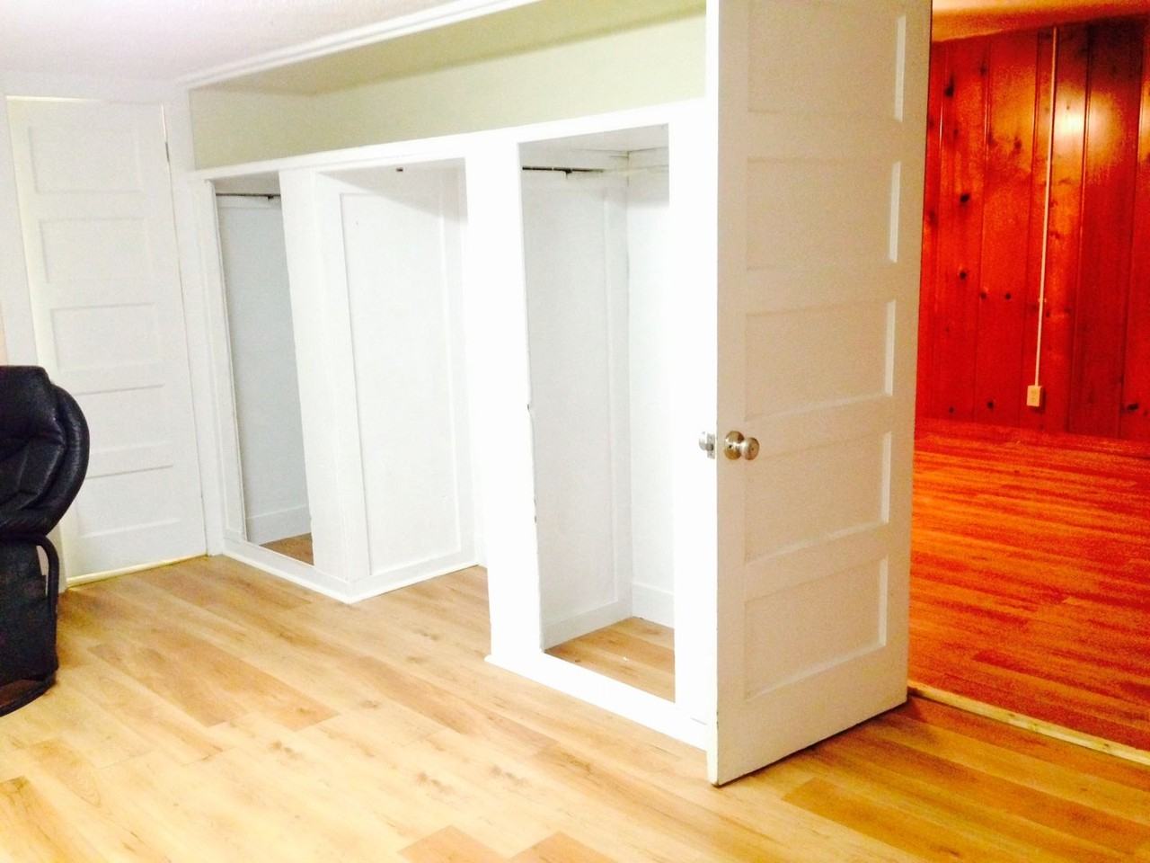 111 N Lee Dr - Photo 3 of 7
