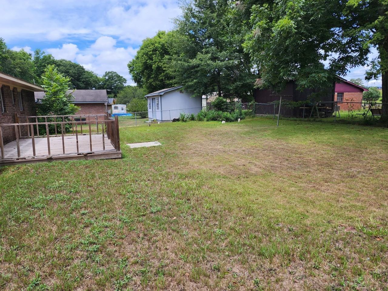 1115 Kaolin Dr - Photo 3 of 15