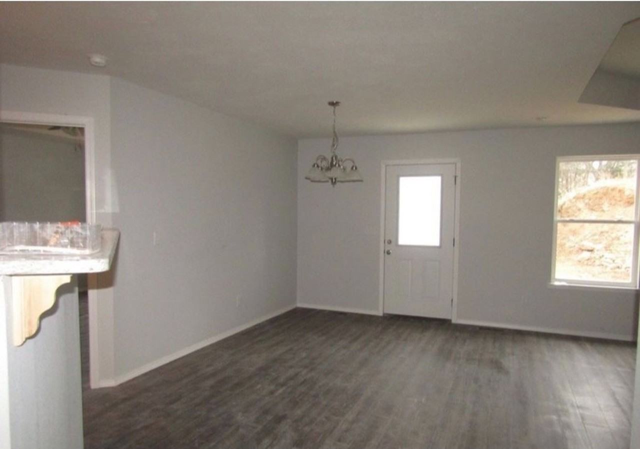 801 E Daniels St - Photo 3 of 6