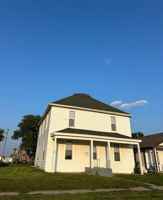 featured image of 1403 Pierce St