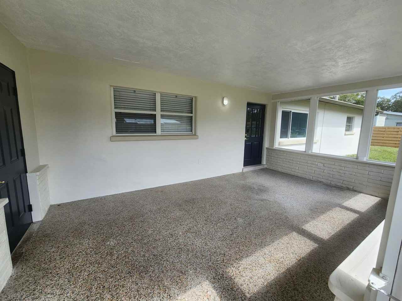 109 21st St Ne - Photo 3 of 15