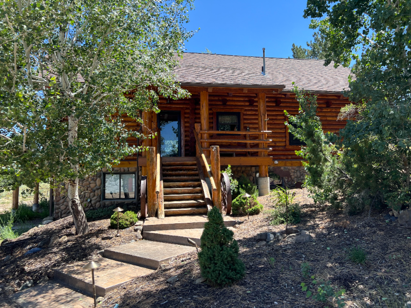 3162 N St - Photo 5 of 20