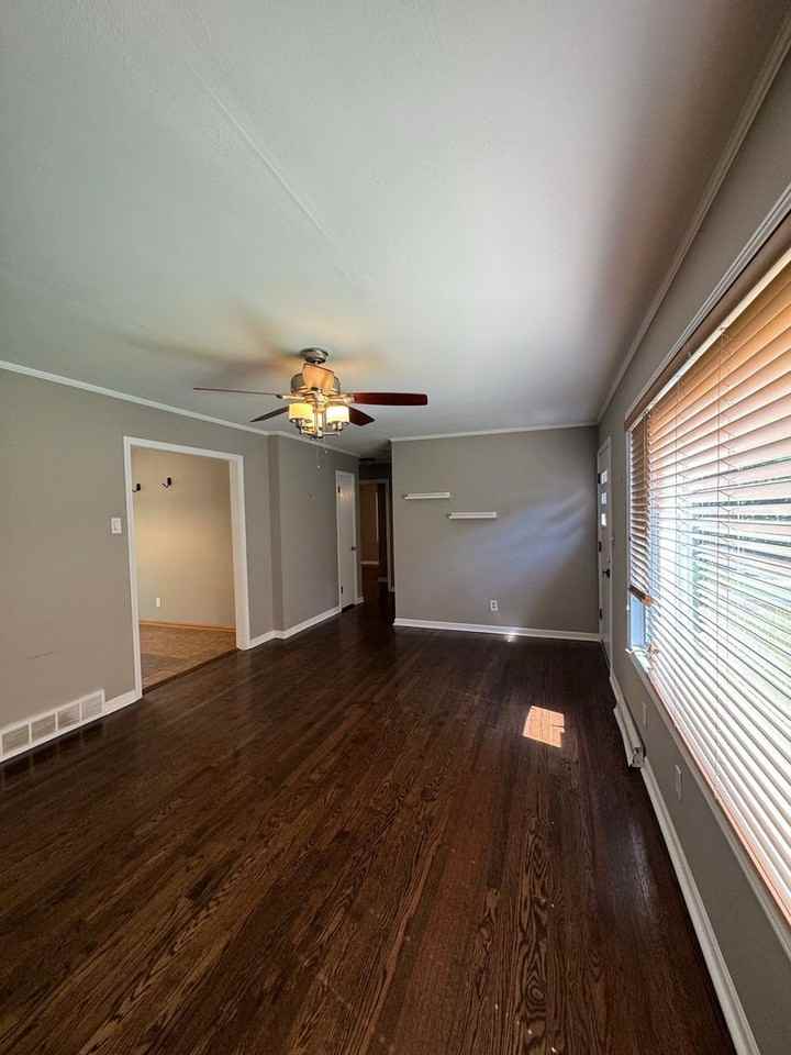 6708 Woodward St - Photo 3 of 14