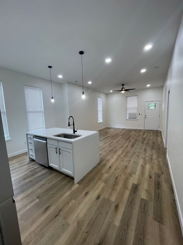 501 S Lyerly St - Photo 5 of 21