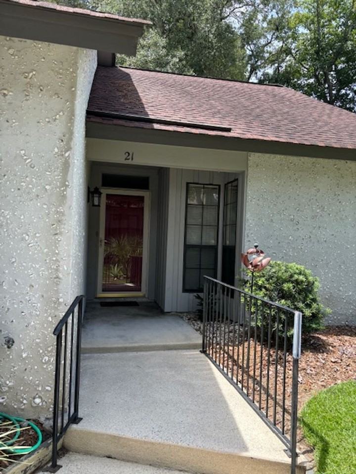 21 Shipwatch Rd - Photo 3 of 22