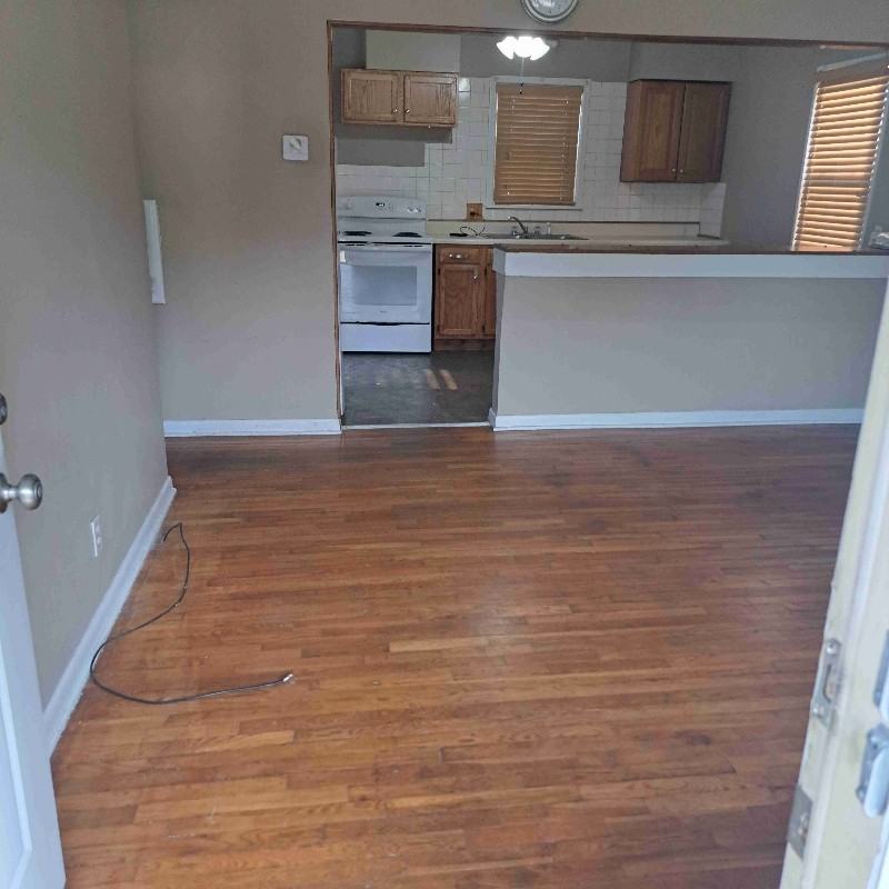 1106 Stack Ave - Photo 2 of 11