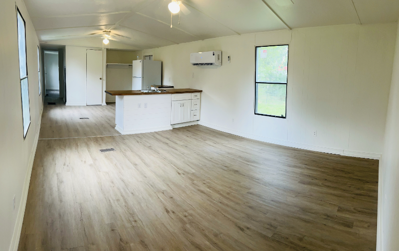 415 W 5th Ave - Photo 2 of 7