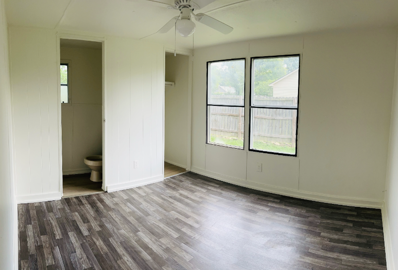 415 W 5th Ave - Photo 3 of 7