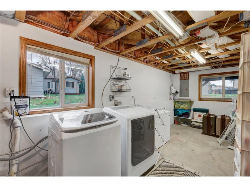 11561 55th St Ne - Photo 3 of 9