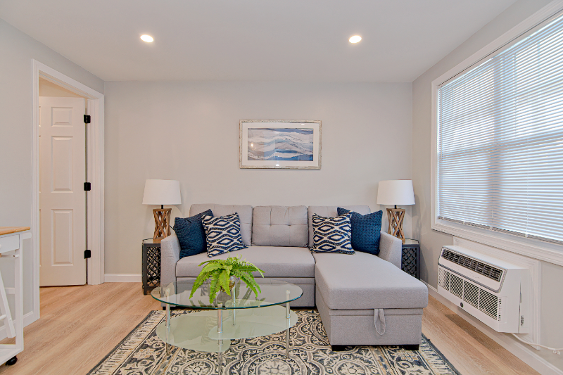 528 Ocean Blvd #10 - Photo 6 of 19